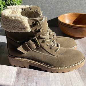 Universal Thread Tan Combat Moto Boots with Cozy Lining